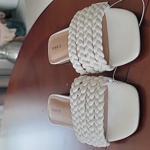 Braided White Four Band Slide